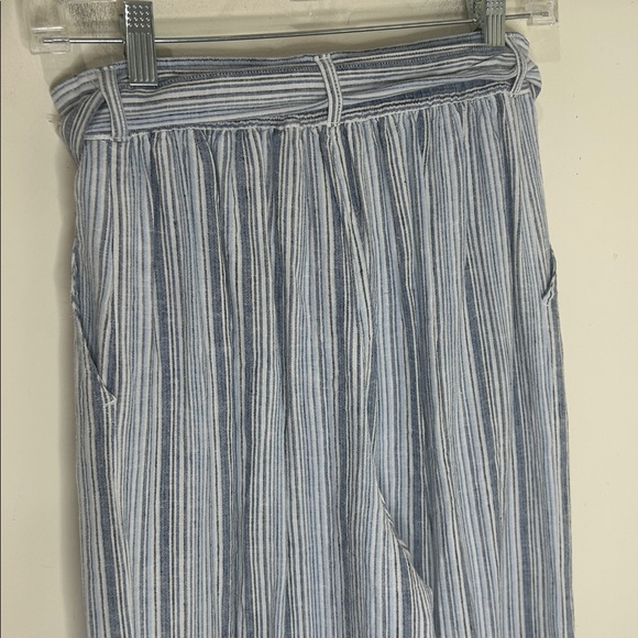 NWOT CLOTH & STONE Linen Blend Raw Hem Cropped Pants Blue Stripe Size Small - Picture 11 of 15